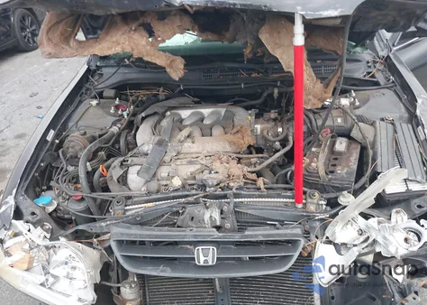 2000 Honda Accord 3.0 Lx z USA, uszkodzony, nr VIN 1HGCG224XYA020204